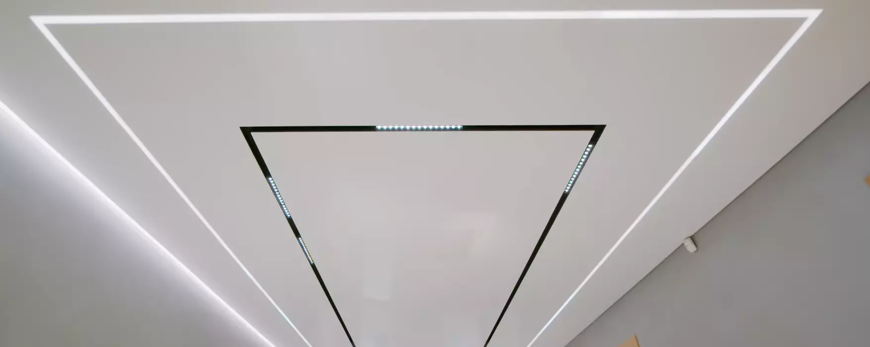 Натяжные потолки в зал, фото 3